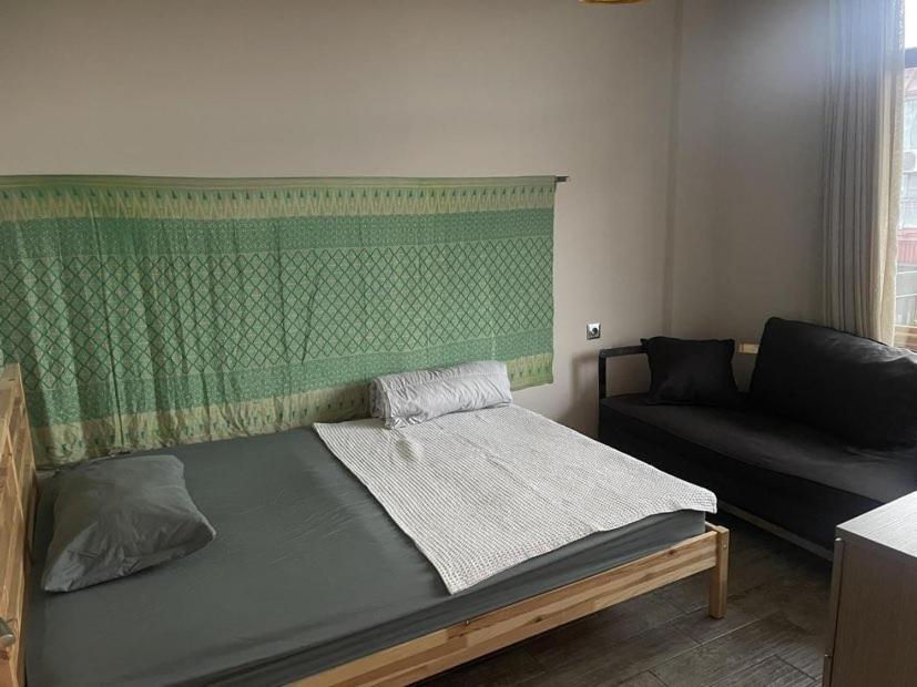 Great View Apartment Near Piazza Батуми Экстерьер фото